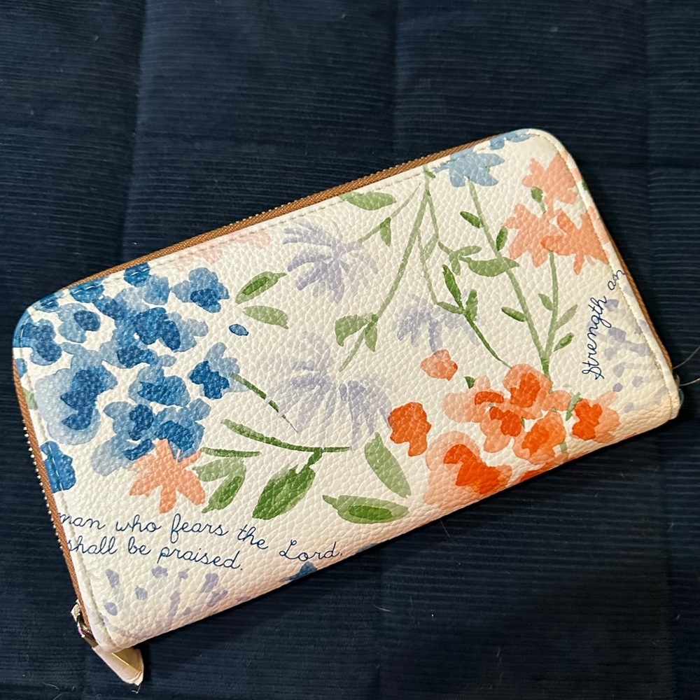 NWT Thirty One All About the Benjamins wallet- Floral Verses